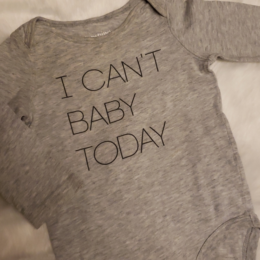 Long sleeve onesie, 12M - Picture 2 of 3